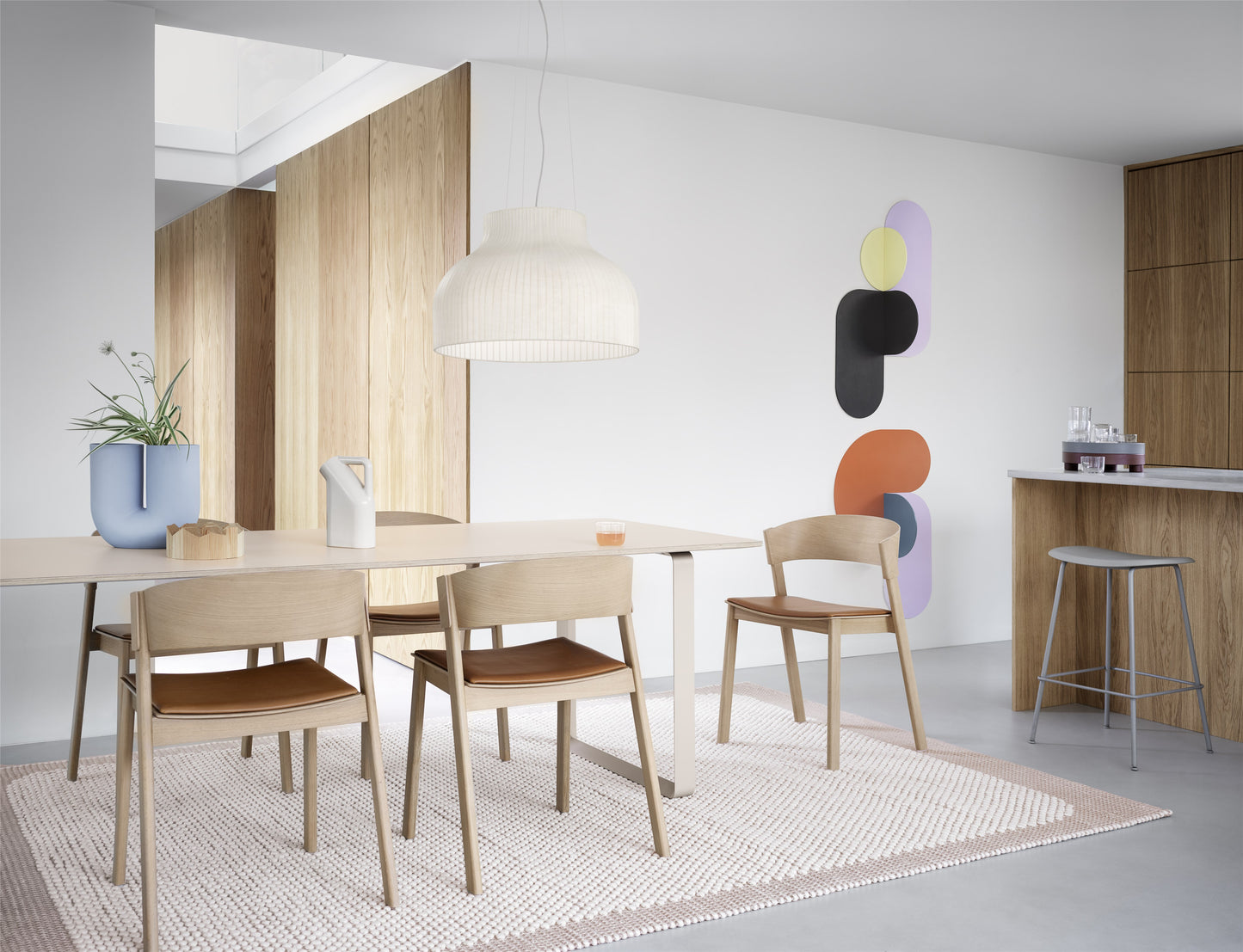 Muuto Cover eetkamerstoel eiken leer Refine Cognac