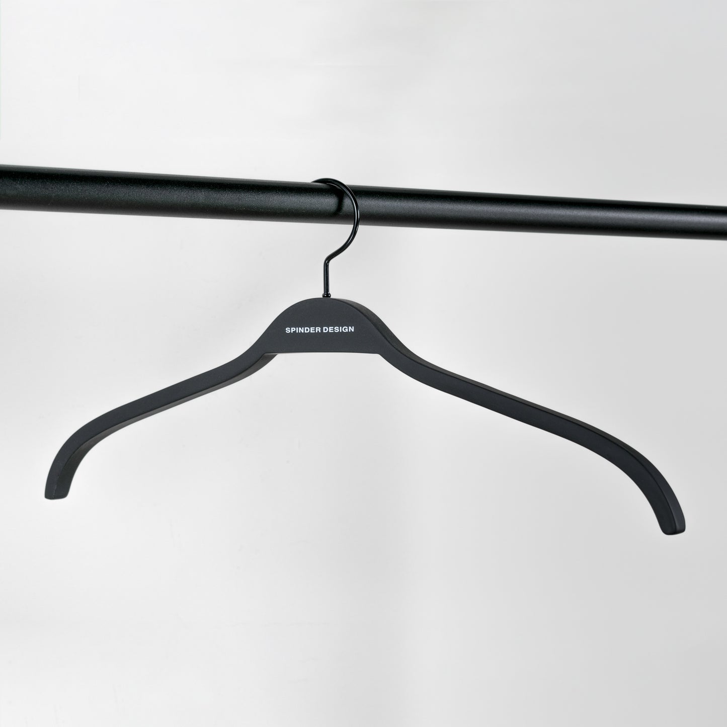 Spinder Design Rosa kledinghanger Zwart
