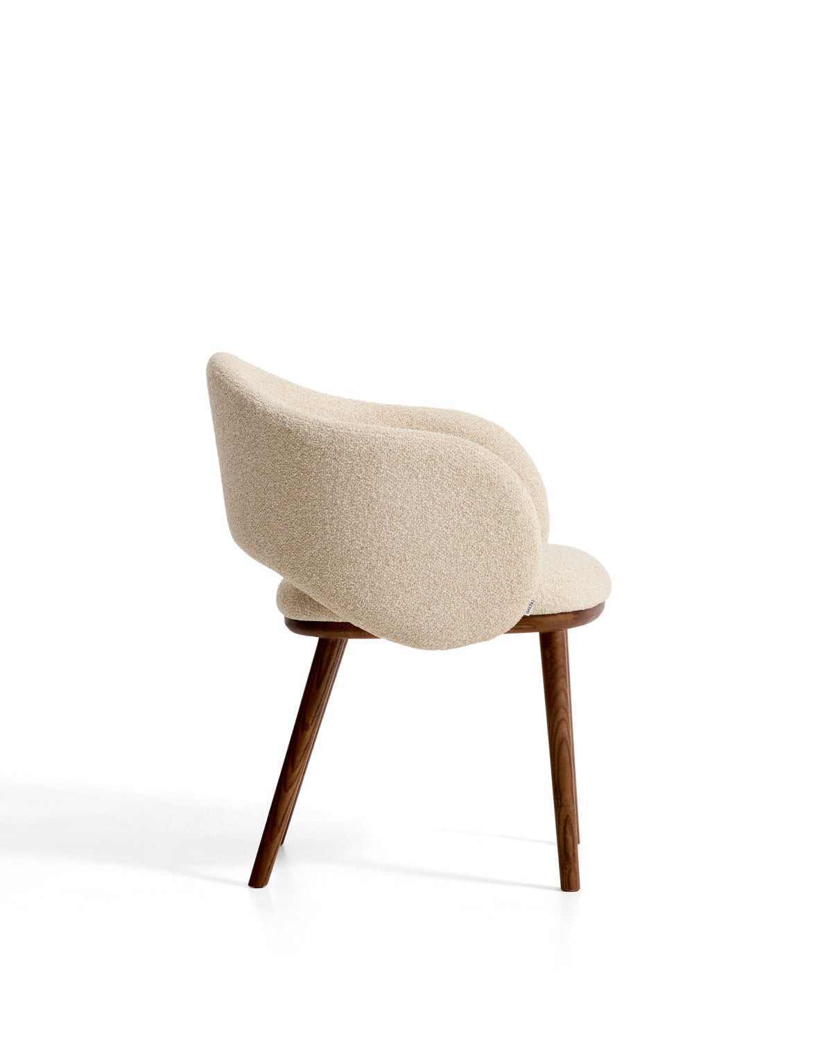 Kave Home Maina eetkamerstoel dik chenille Beige walnoot