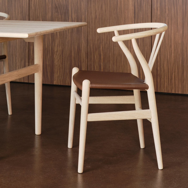 Carl Hansen & Søn CH24P Wishbone eetkamerstoel - geolied eikenhout leder Loke 7060