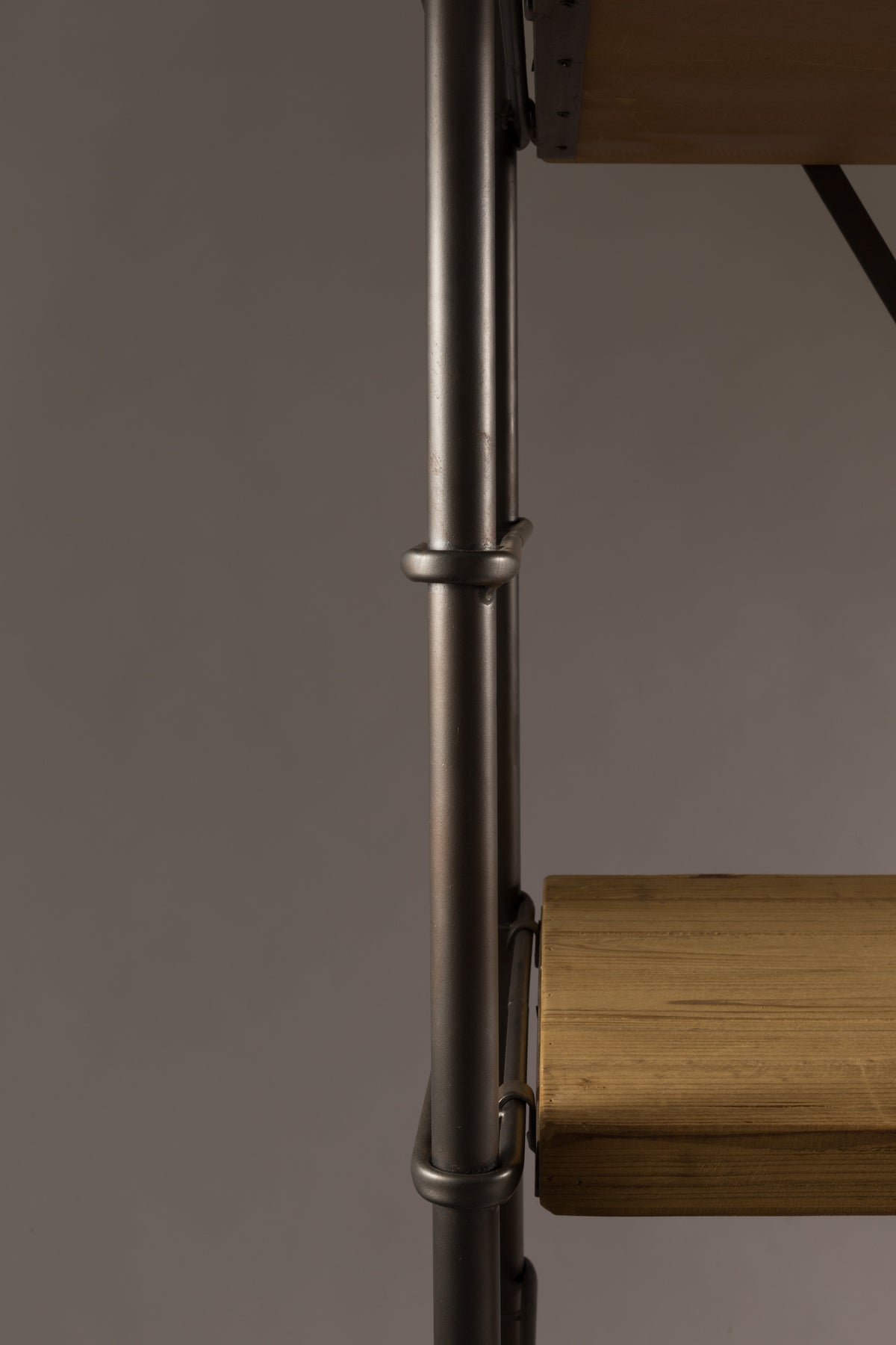 Dutchbone Iron stellingkast