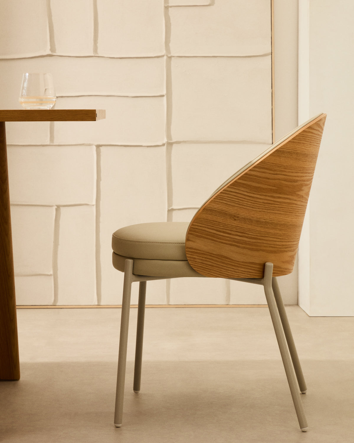Kave Home Eamy eetkamerstoel Beige