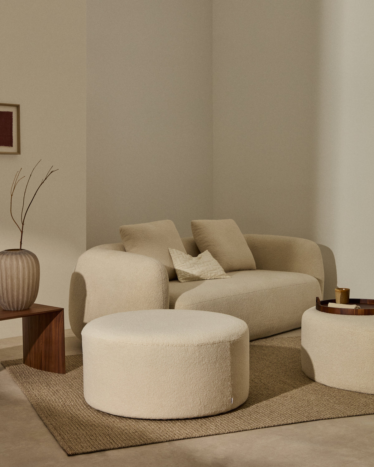 Kave Home Kaeli poef Ø90 cm bouclé Ecru