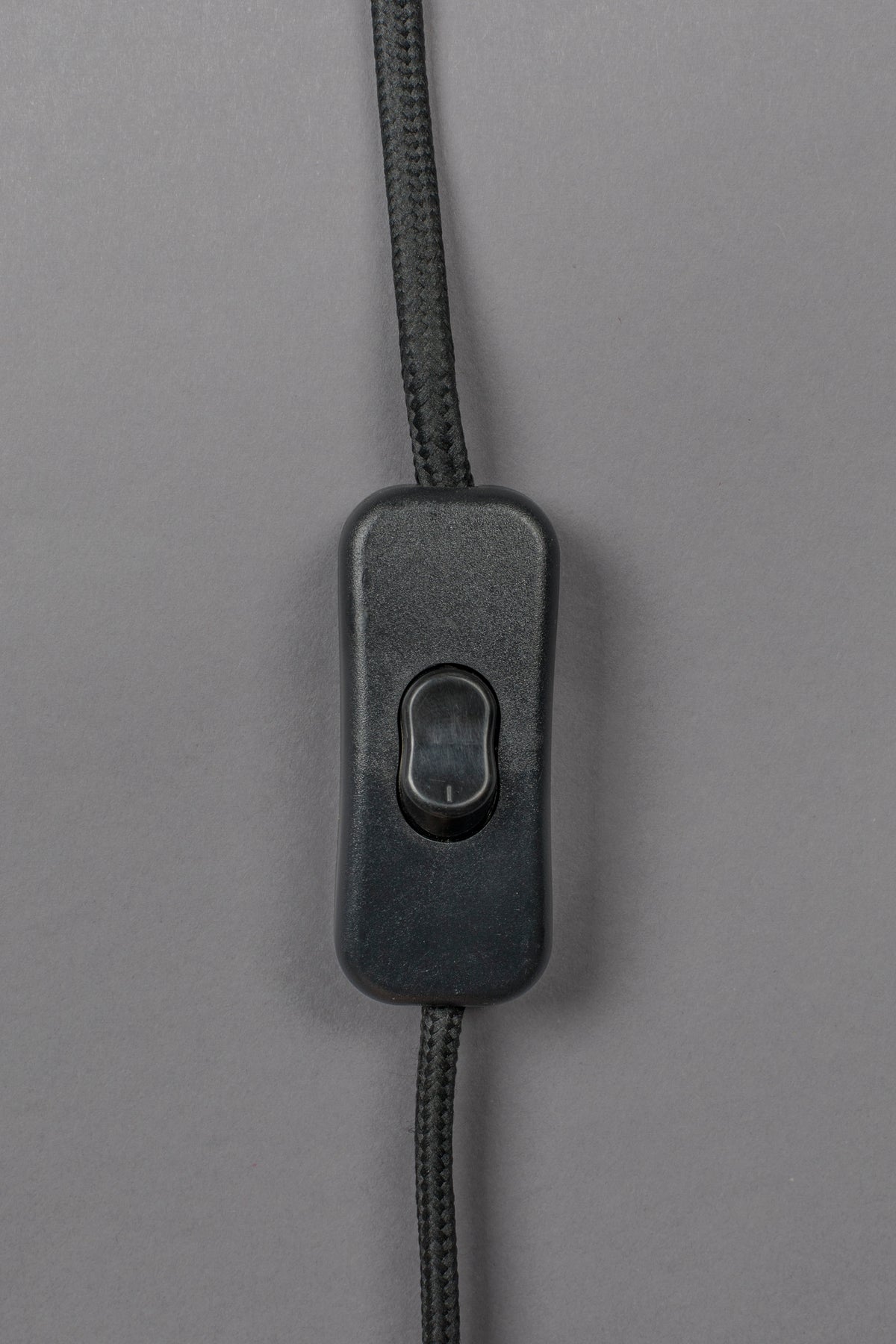 Dutchbone Yalu tafellamp Zwart