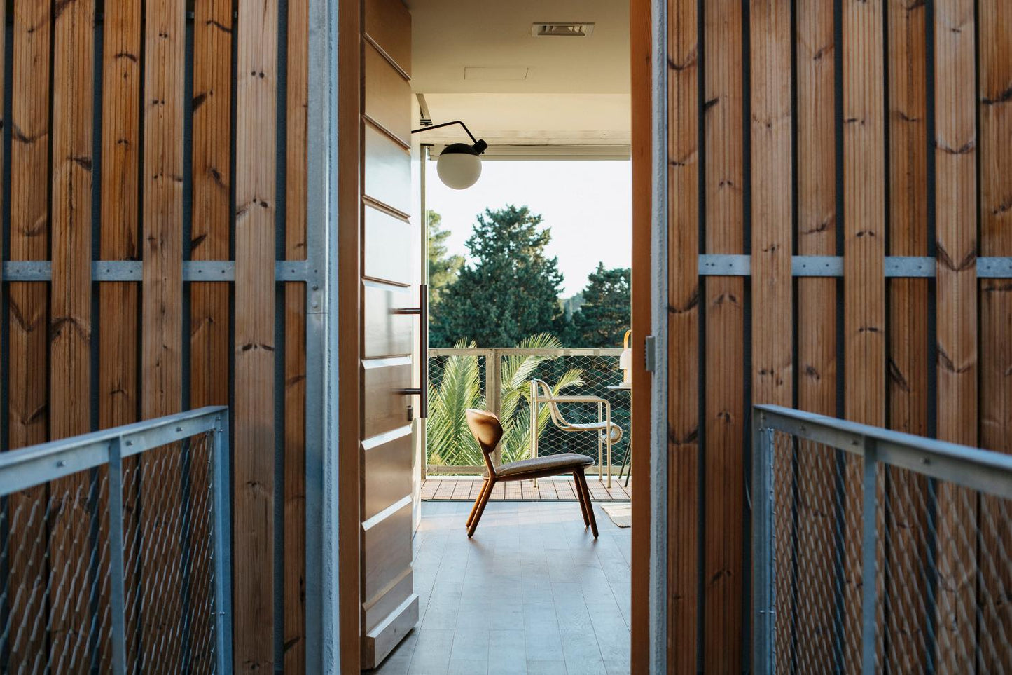Artisan Wu fauteuil walnoot
