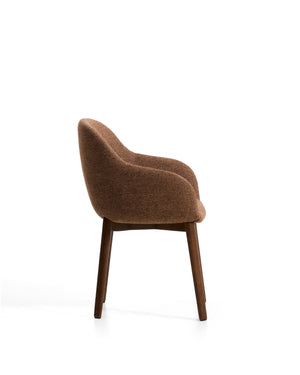 Kave Home Meila eetkamerstoel met arm chenille Terracotta donker hout