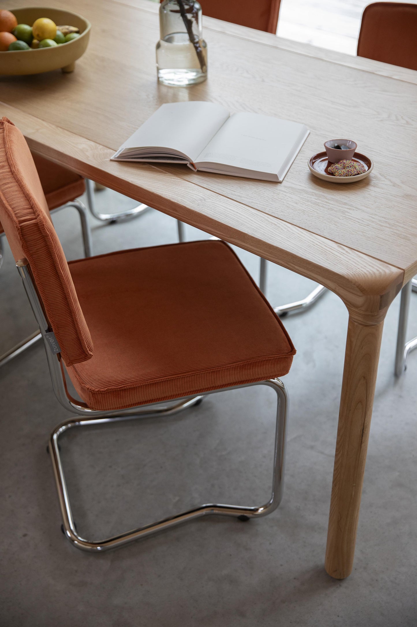 Zuiver Ridge Rib Kink eetkamerstoel Cool Grey