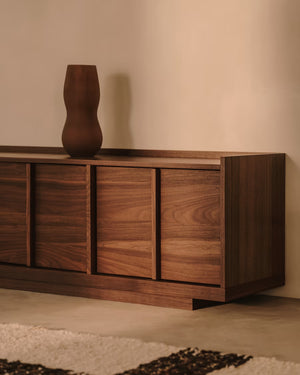 Kave Home Onix tv-meubel 150x47 cm Donkerbruin