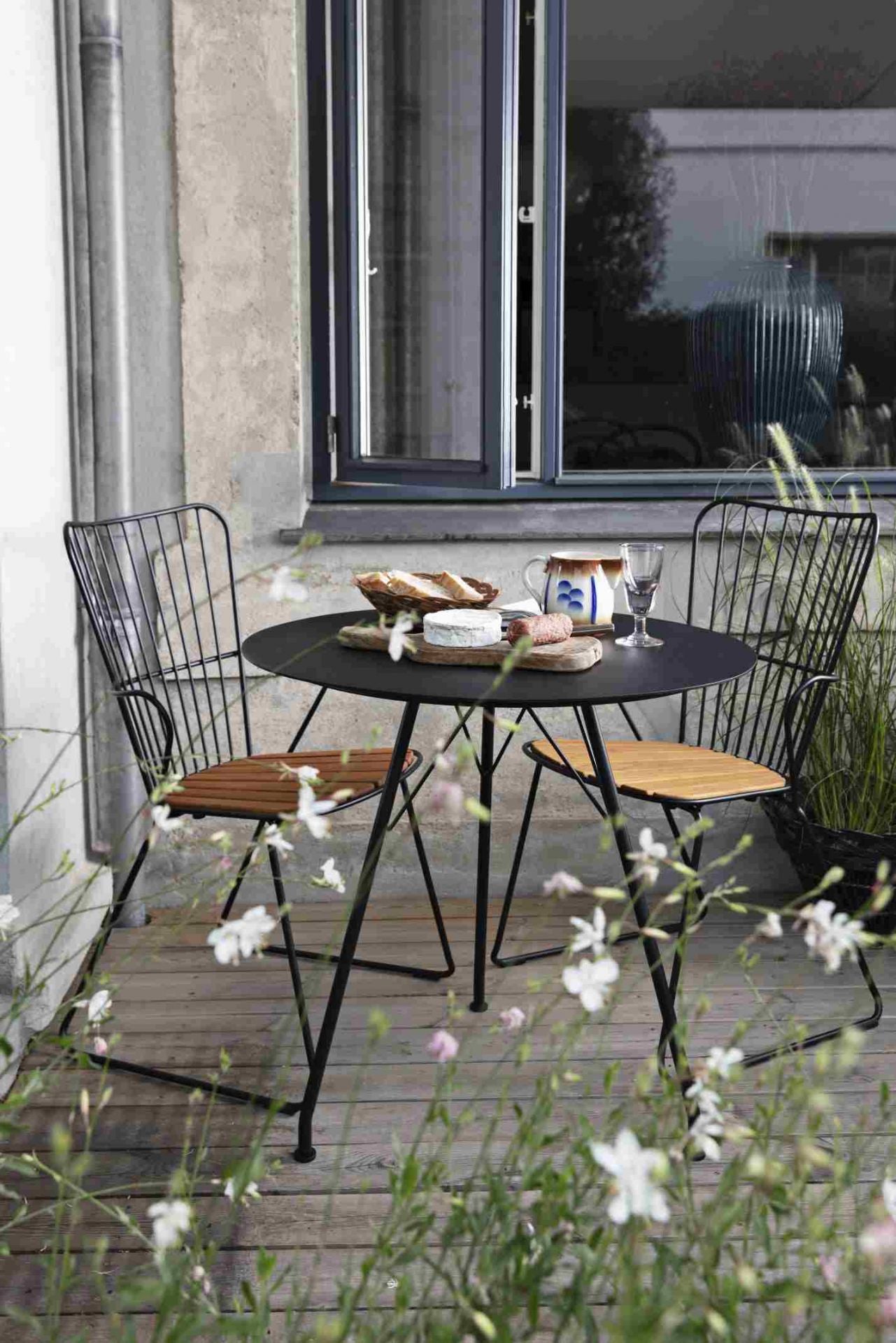 Houe Circum Café Table Ø74 Black