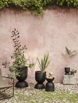 Ferm Living Hourglass large bloempot Black