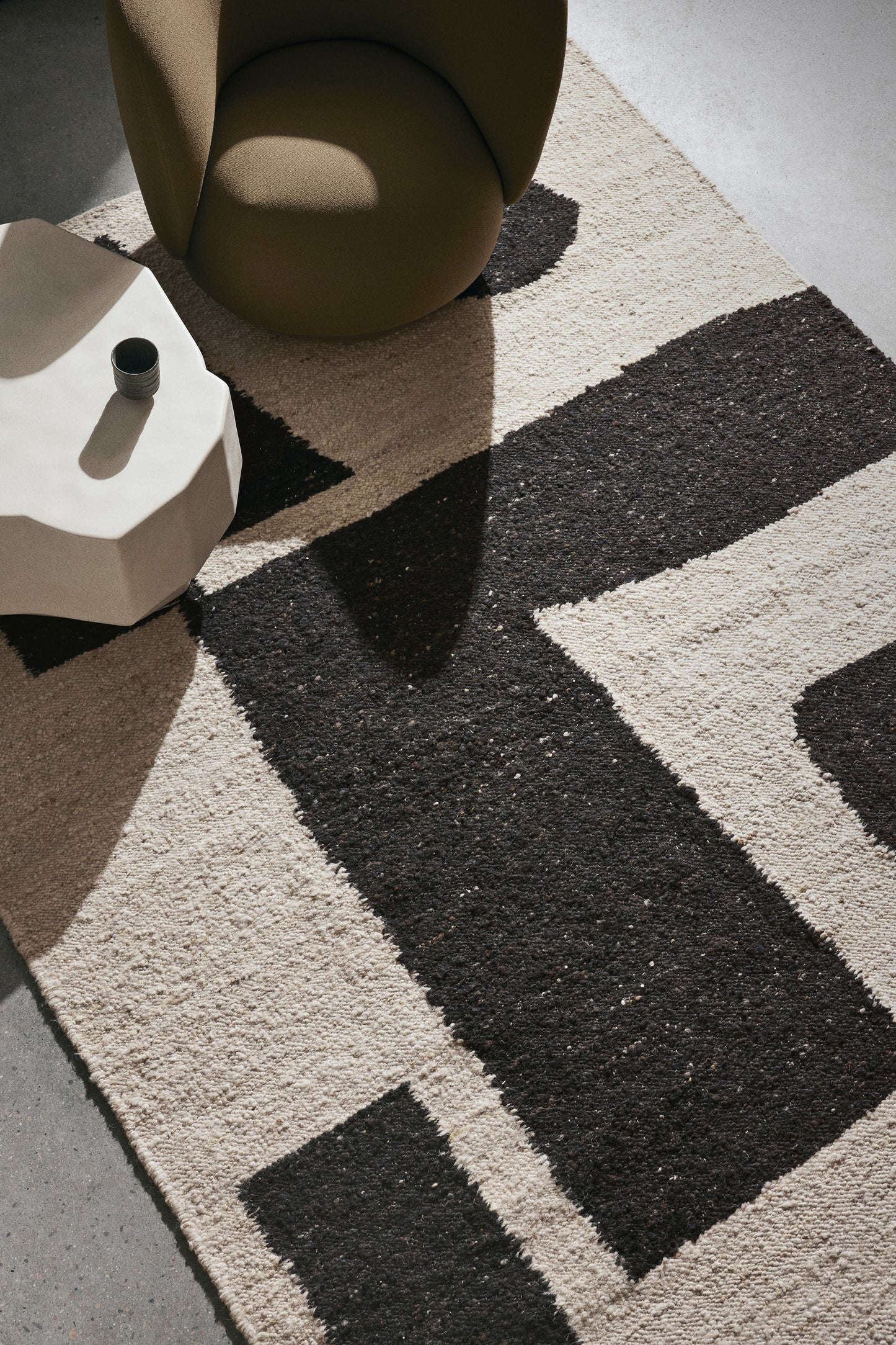 Ferm Living Piece vloerkleed 200x300 cm Off-white/Coffee