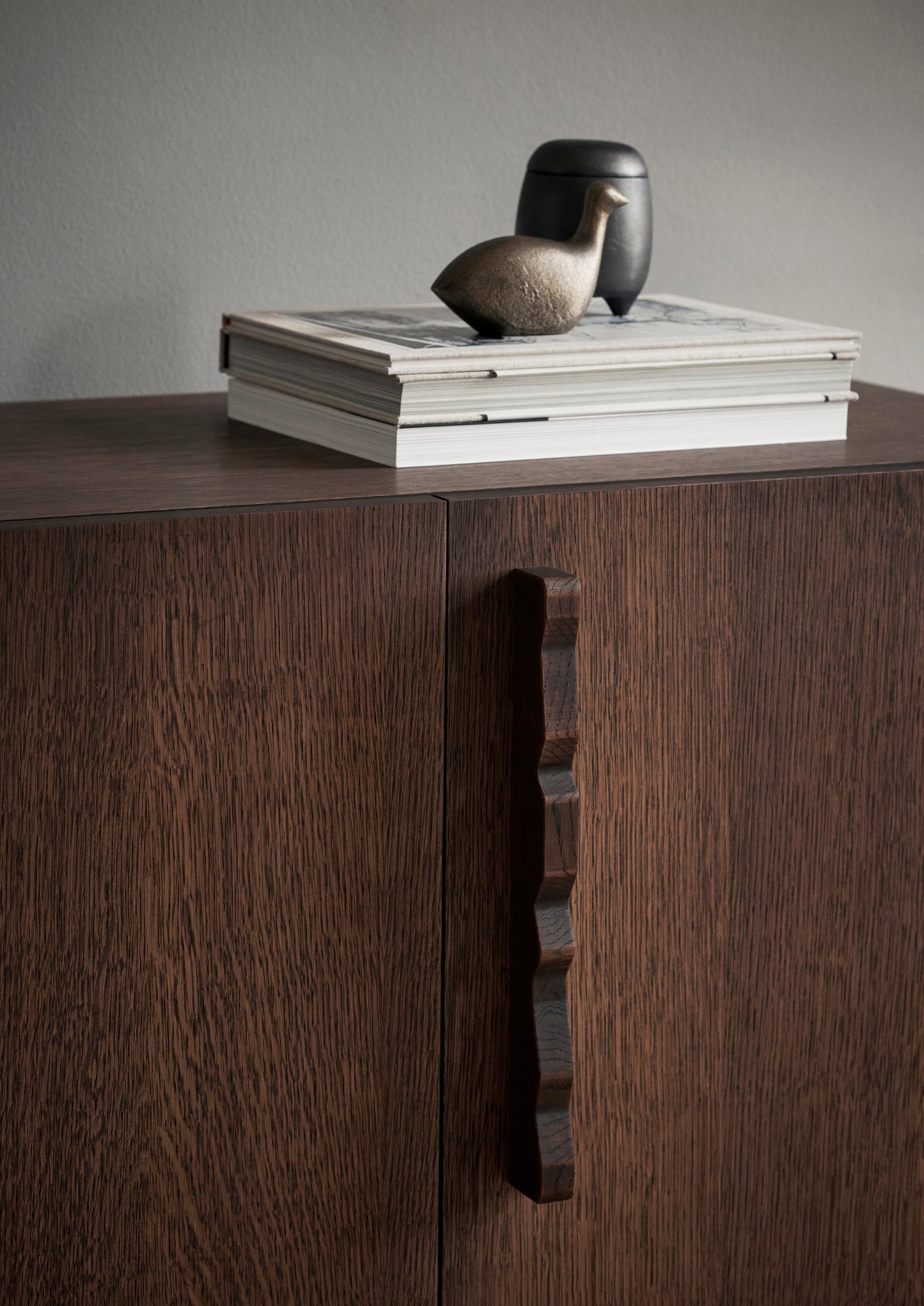 Ferm Living Unda dressoir Dark Stained Oak