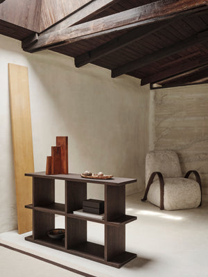 Ferm Living Kona boekenkast 122,5x72 cm eiken Dark Stained
