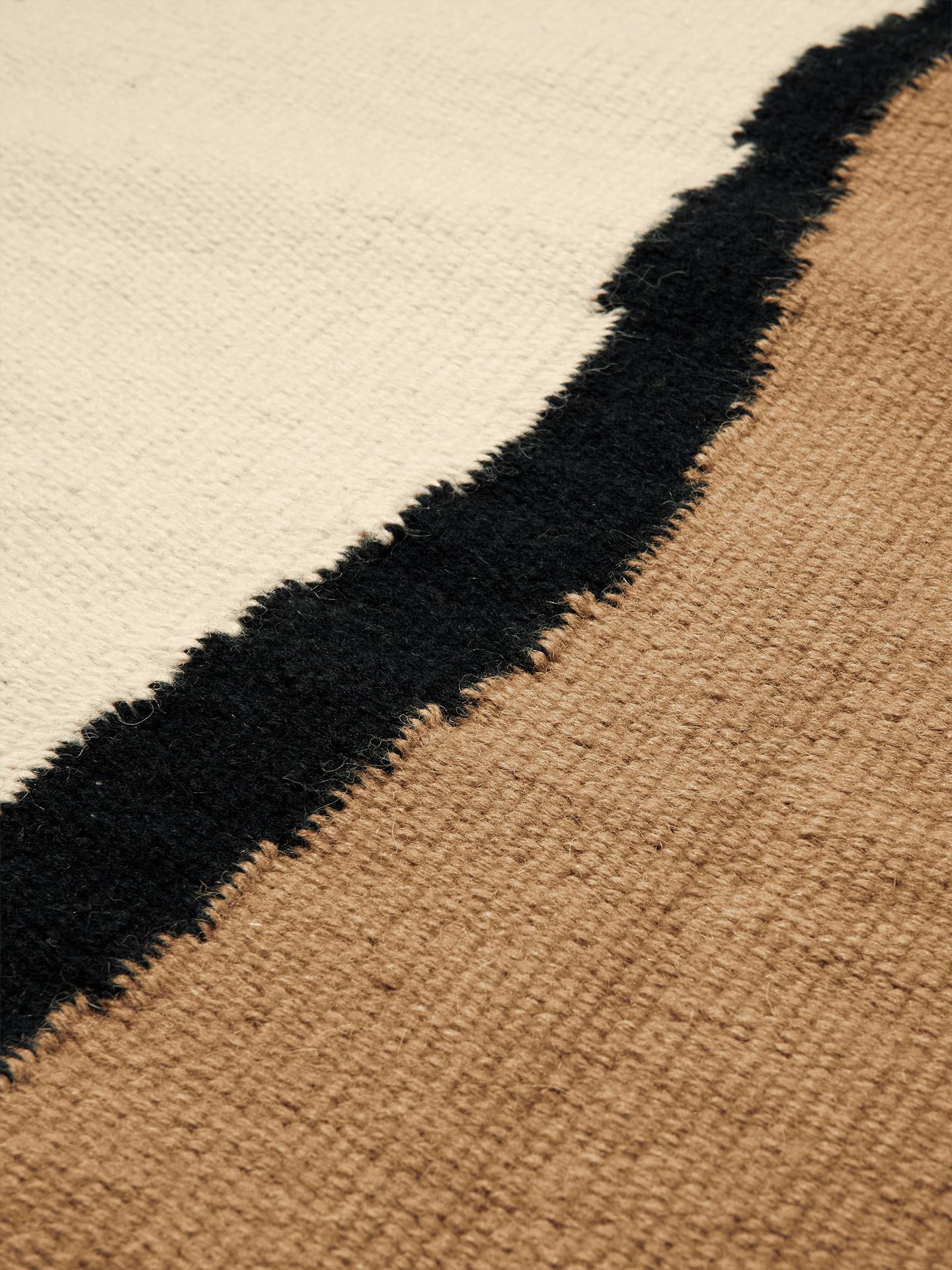 Ferm Living Soil Kelim vloerkleed 200x300 cm Dark Sand/Off-white
