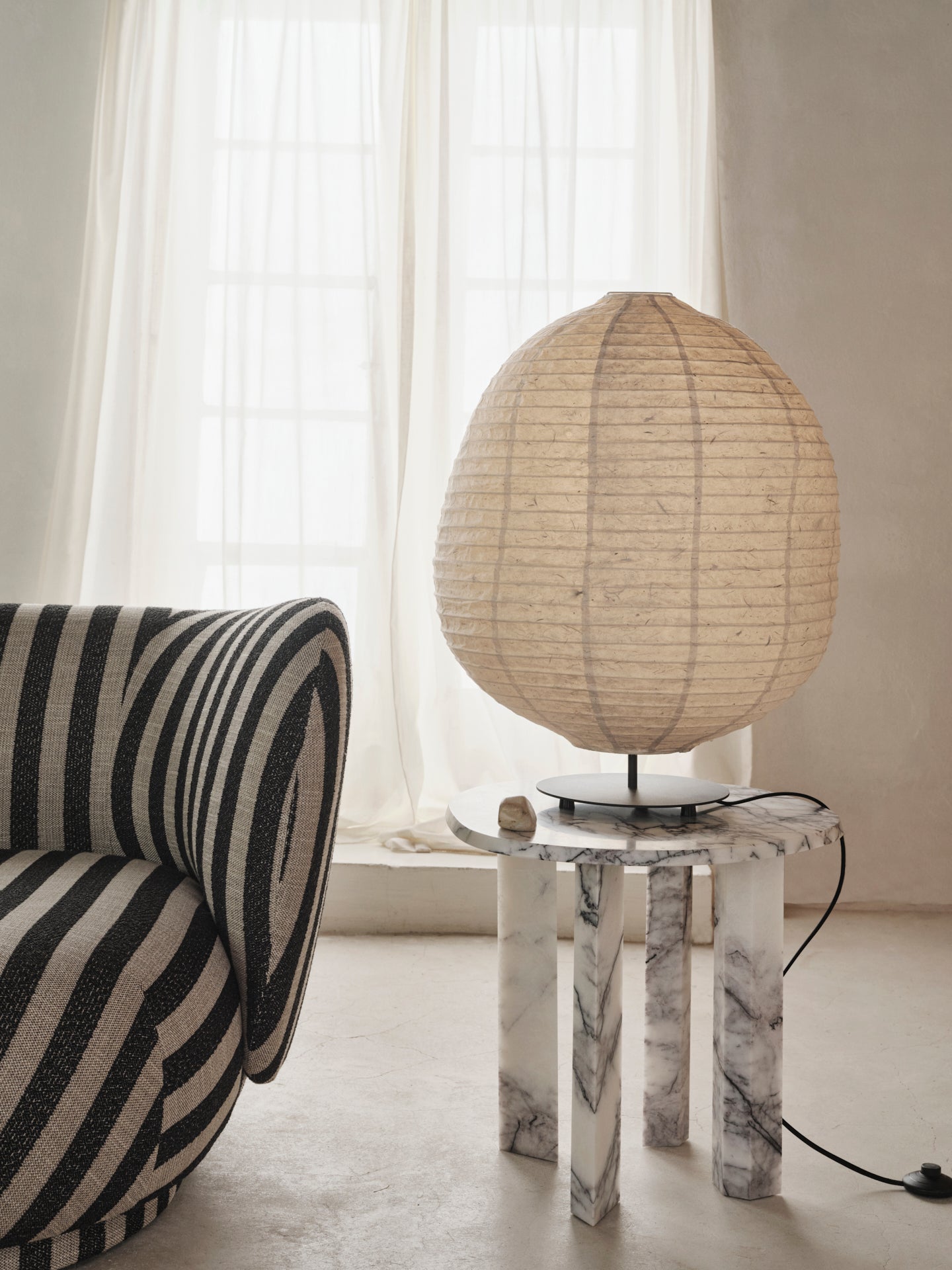 Ferm Living Kurbis vloerlamp laag Naturall/Black