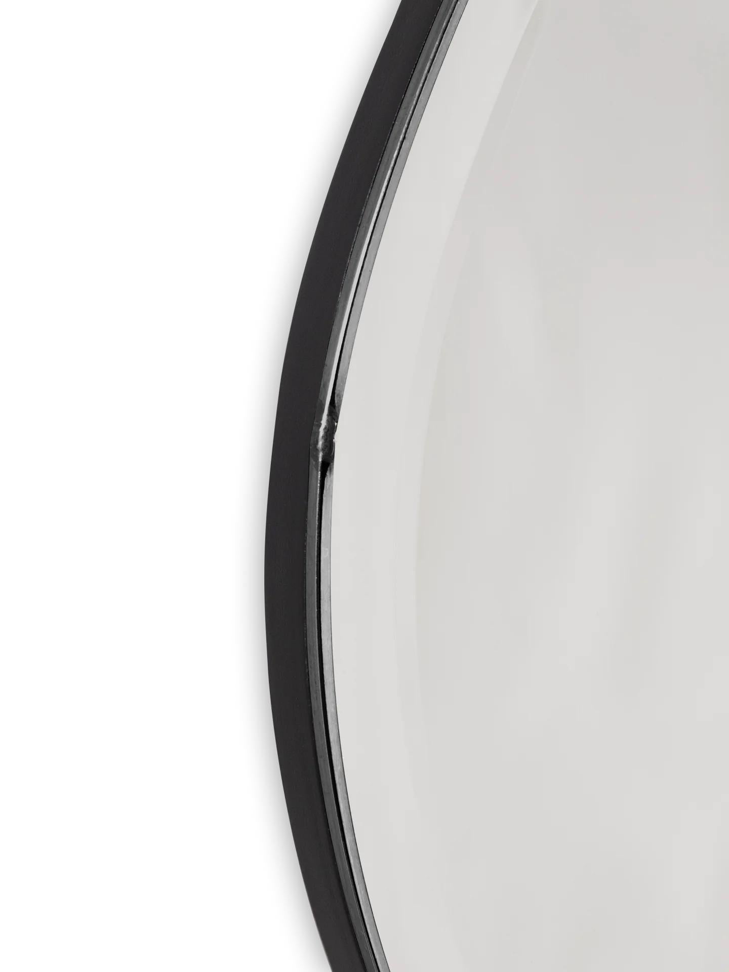 Ferm Living Pond spiegel small Dark Chrome