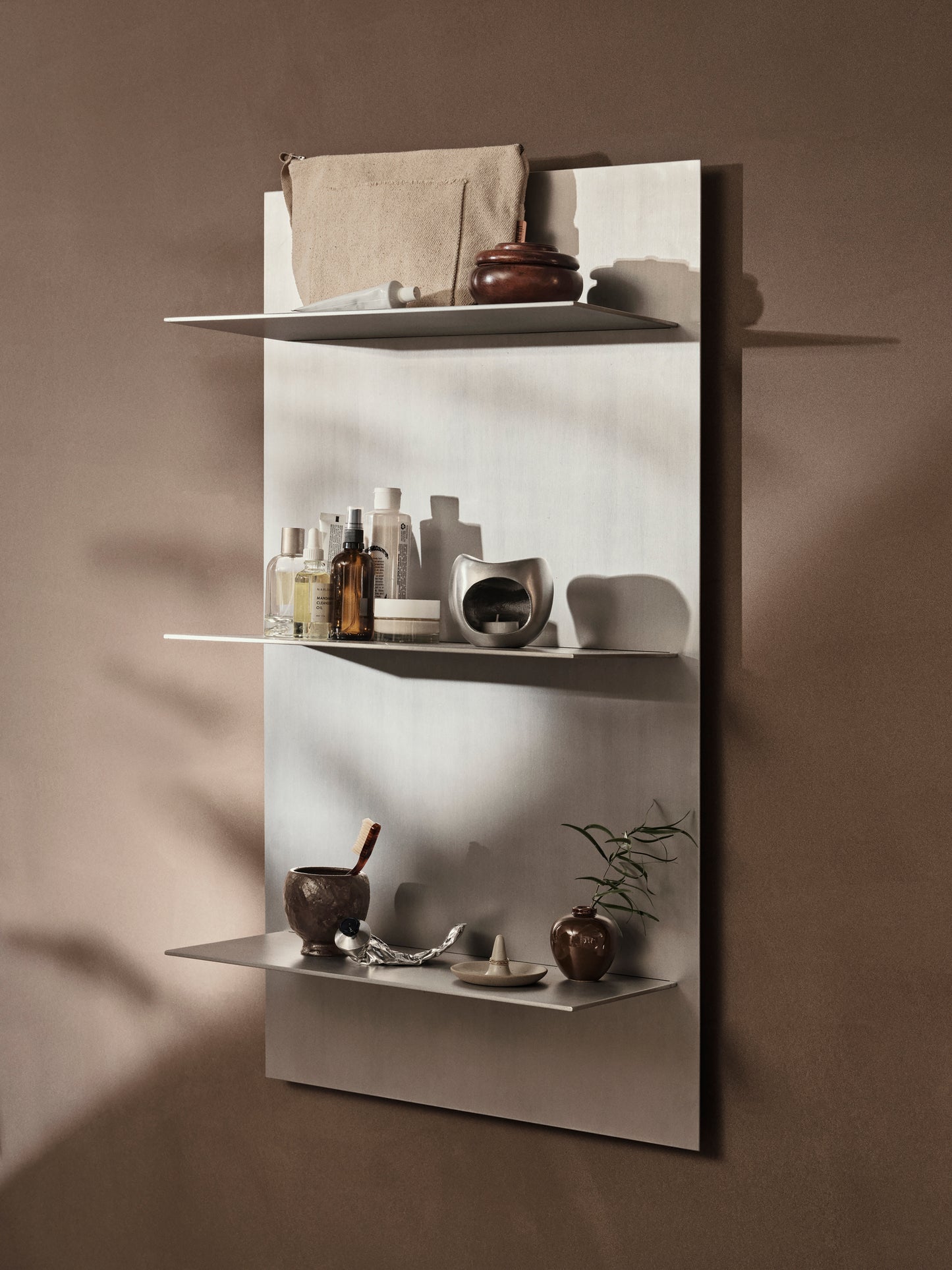 Ferm Living Lager Triple wandplank Aluminium