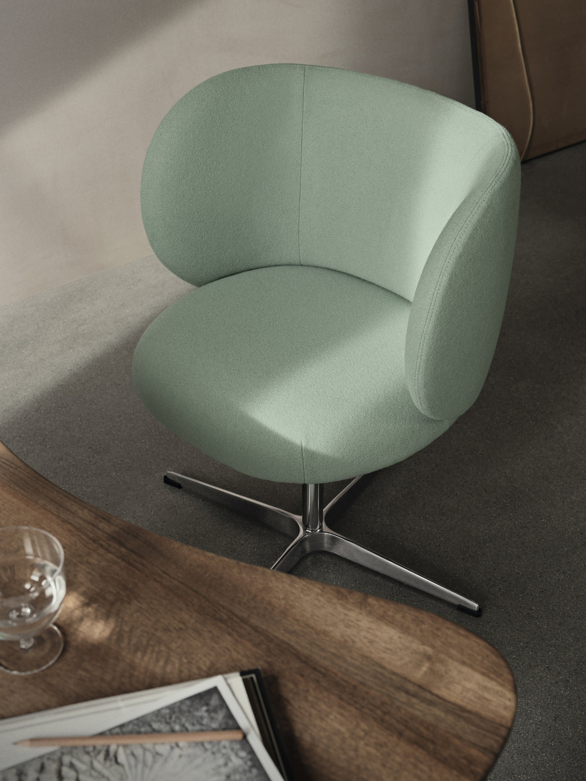 Ferm Living Rico armstoel Tonus Mint swivel chroom