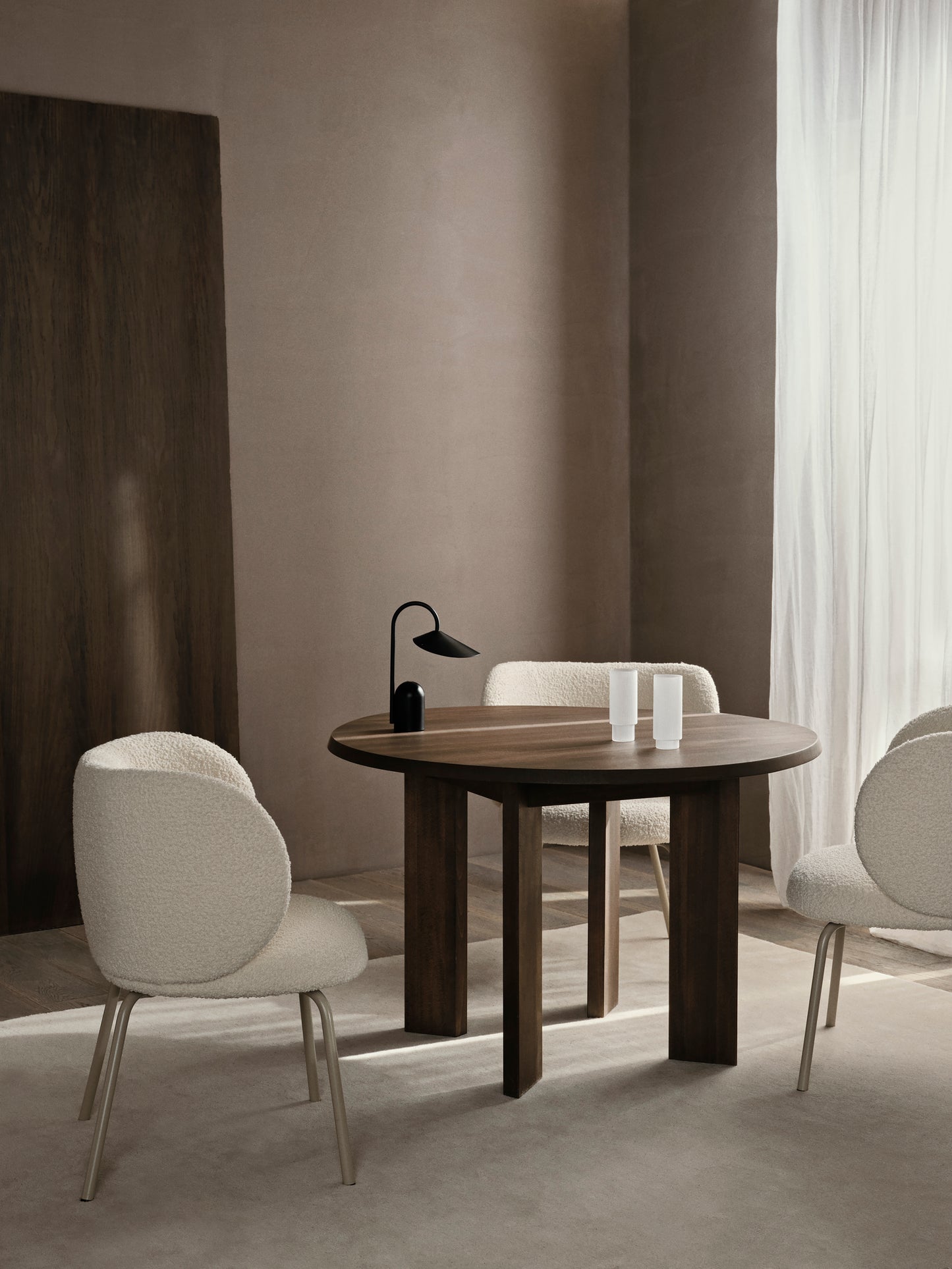 Ferm Living Tarn eettafel 114 cm Dark Stained Beech
