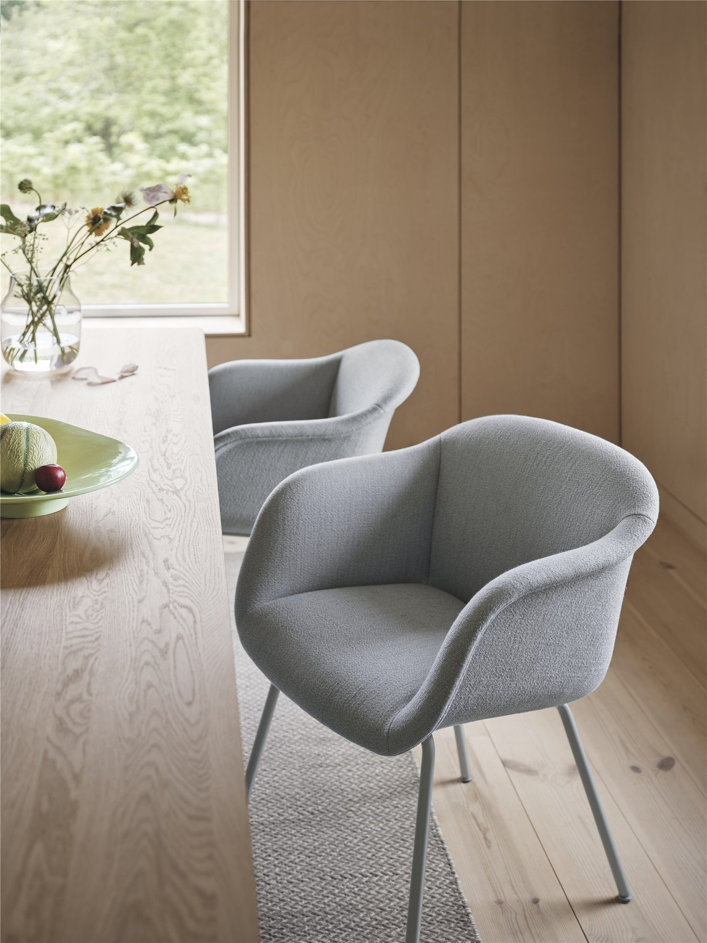 Muuto Fiber Soft eetkamerstoel gestoffeerd Vidar 693 swivel
