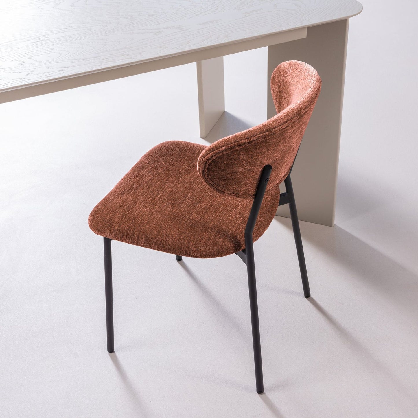 WOOOD Kjeld eetkamerstoel chenille Bruin