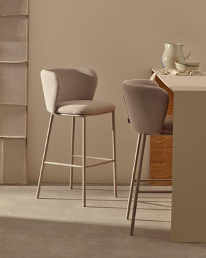 Kave Home Ciselia barkruk H65 chenille Beige poot beige