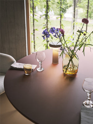 Muuto Midst eettafel rond Ø120 cm Dark Red Linoleum/Dark Red