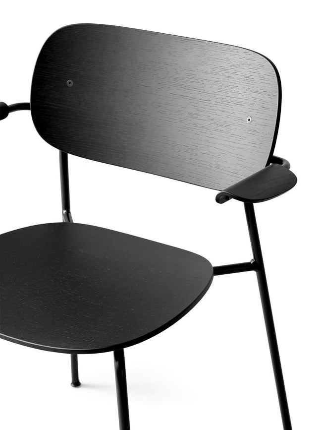 Audo Copenhagen Co Chair eetkamerstoel met armleuningen black oak - Audo Copenhagen Co Chair eetkamerstoel met armleuningen black oak