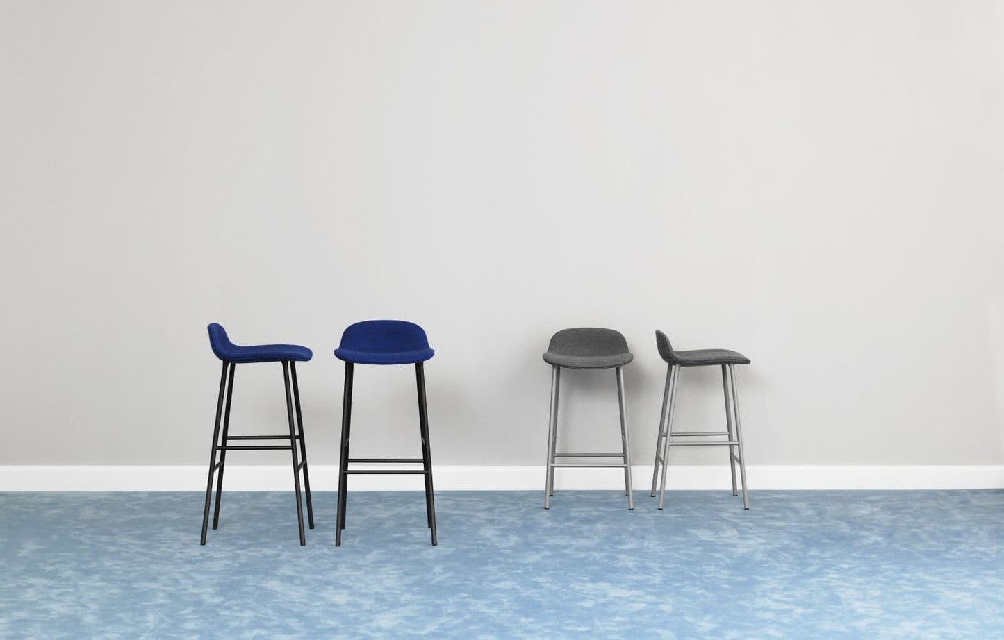 Normann Copenhagen Form barkruk H65 Black vierpoot staal