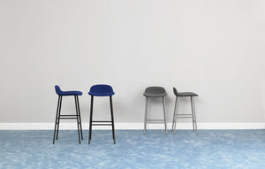 Normann Copenhagen Form barkruk H65 Black vierpoot staal