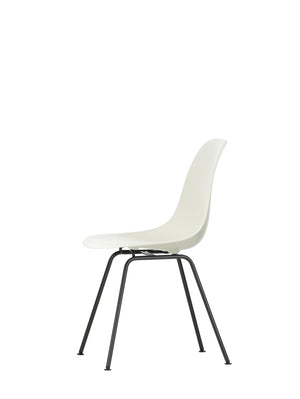 Vitra Eames DSX eetkamerstoel Pebble zwart gepoedercoat
