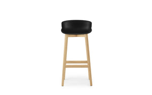 Normann Copenhagen Hyg barkruk H75 Black eiken