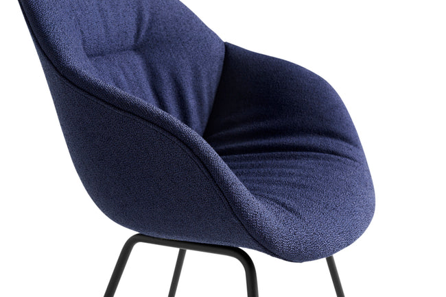 HAY About a Chair AAC 127 Soft eetkamerstoel gestoffeerd blauw - HAY About a Chair AAC 127 Soft eetkamerstoel gestoffeerd blauw