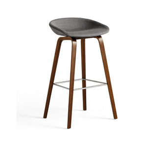 HAY About a Stool AAS 33 barkruk H75 walnoot gestoffeerd Remix 152