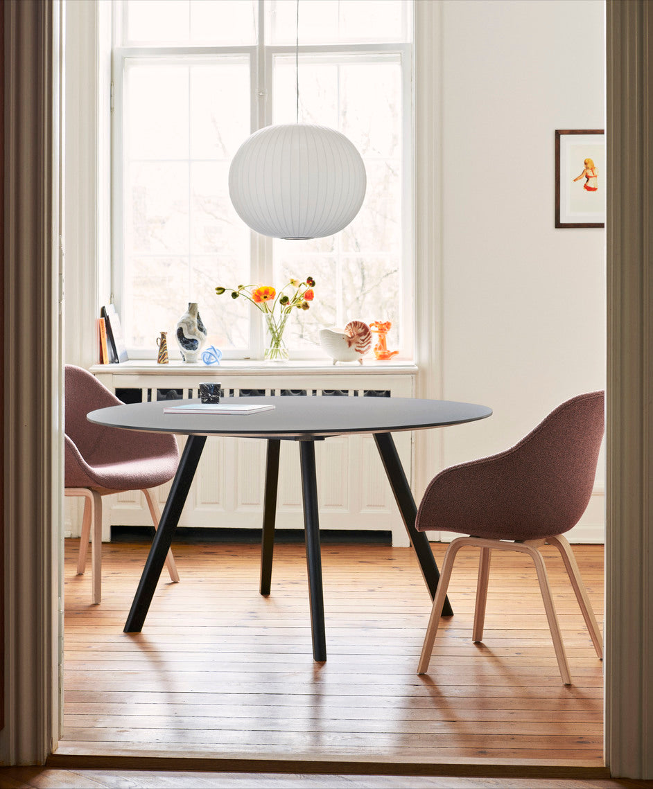 HAY About a Chair AAC 123 walnoot gestoffeerd Atlas 911 beige