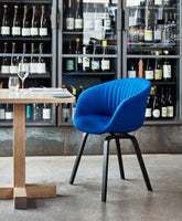 HAY About a Chair AAC 23 soft eetkamerstoel gelakt walnoot - donkerblauw