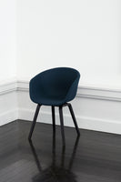 HAY About a Chair AAC 23 eetkamerstoel zwart eikenhout - blauw