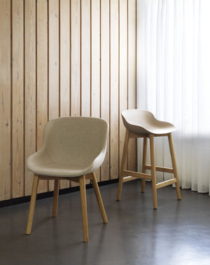 Normann Copenhagen Hyg barkruk H75 Black eiken