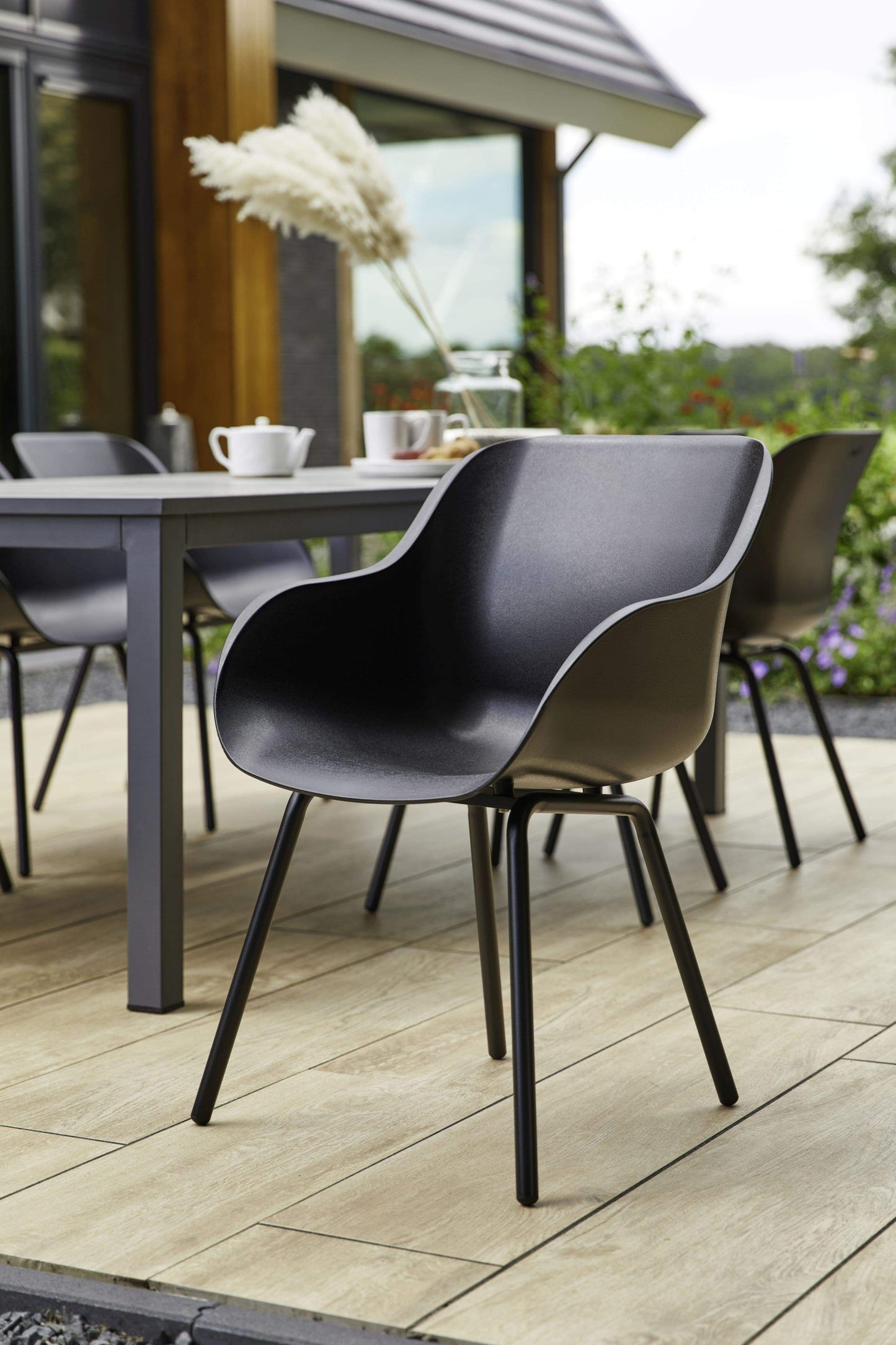 Hartman Sophie Rondo Organic tuinstoel Carbon black