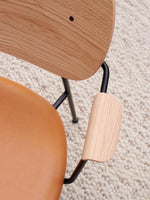 Audo Copenhagen Co Chair fauteuil gestoffeerd beige